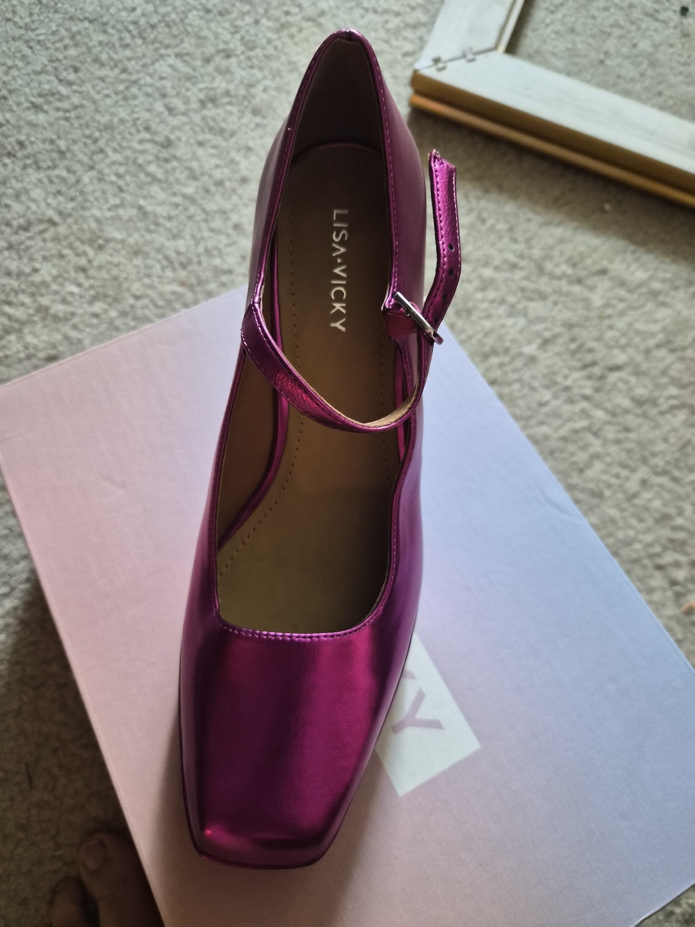 Lisa Vicky Metallic Fuchsia Mary Jane Heel